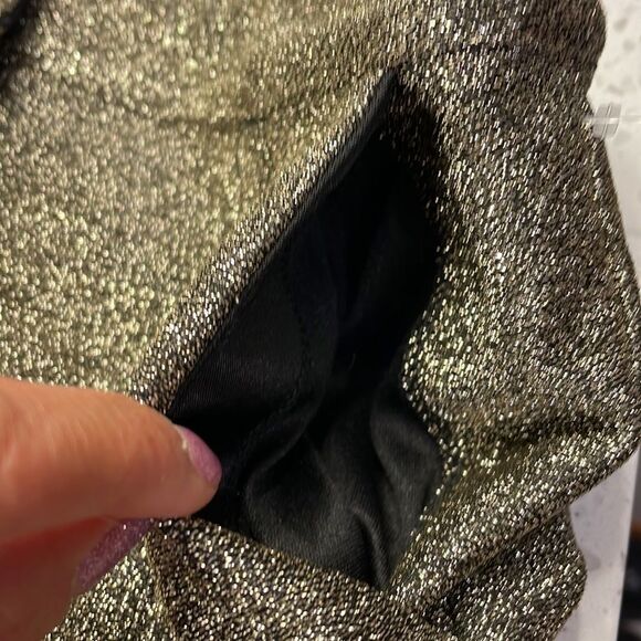 Forever 21 woman’s gold sparkly hot pants shorts - Picture 12 of 12